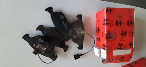 Kit pastiglie freno anteriore - pastiglie,